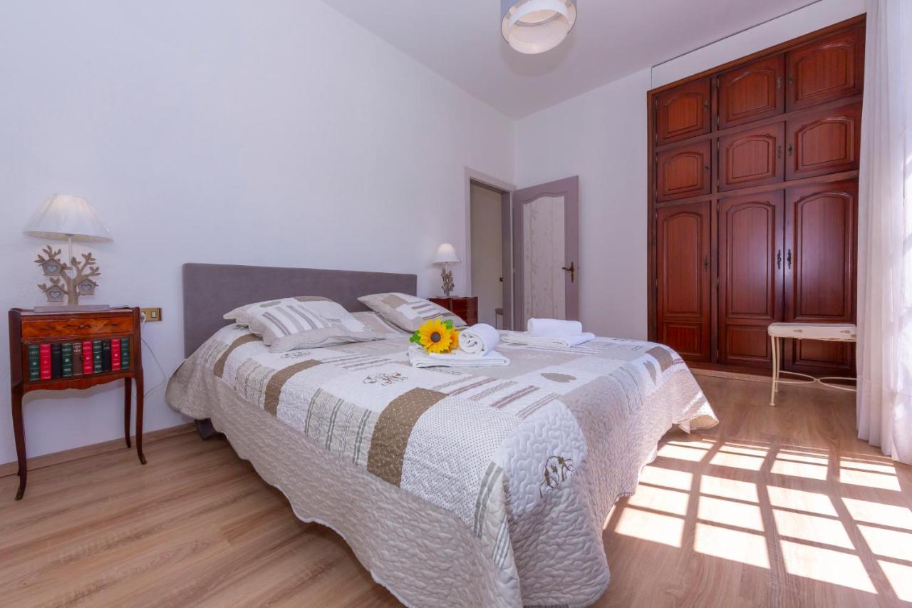 Villa Martine Au Bord Du Lac - Happy Rentals Cadrezzate Eksteriør billede