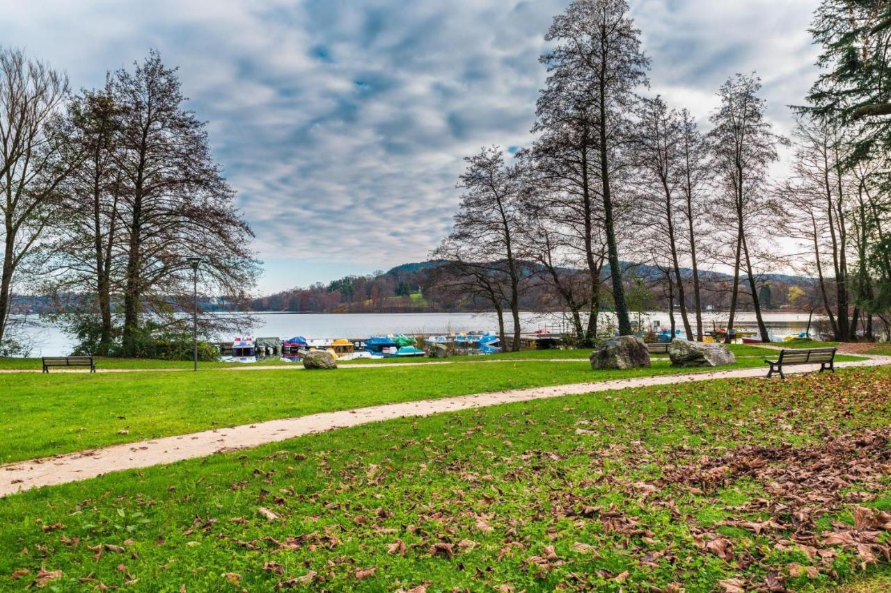 Villa Martine Au Bord Du Lac - Happy Rentals Cadrezzate Eksteriør billede