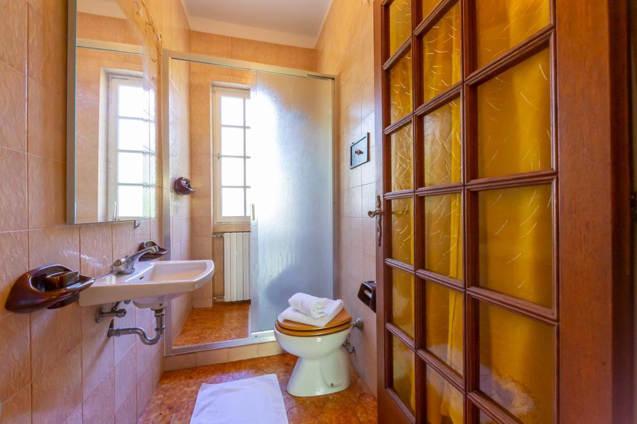 Villa Martine Au Bord Du Lac - Happy Rentals Cadrezzate Eksteriør billede