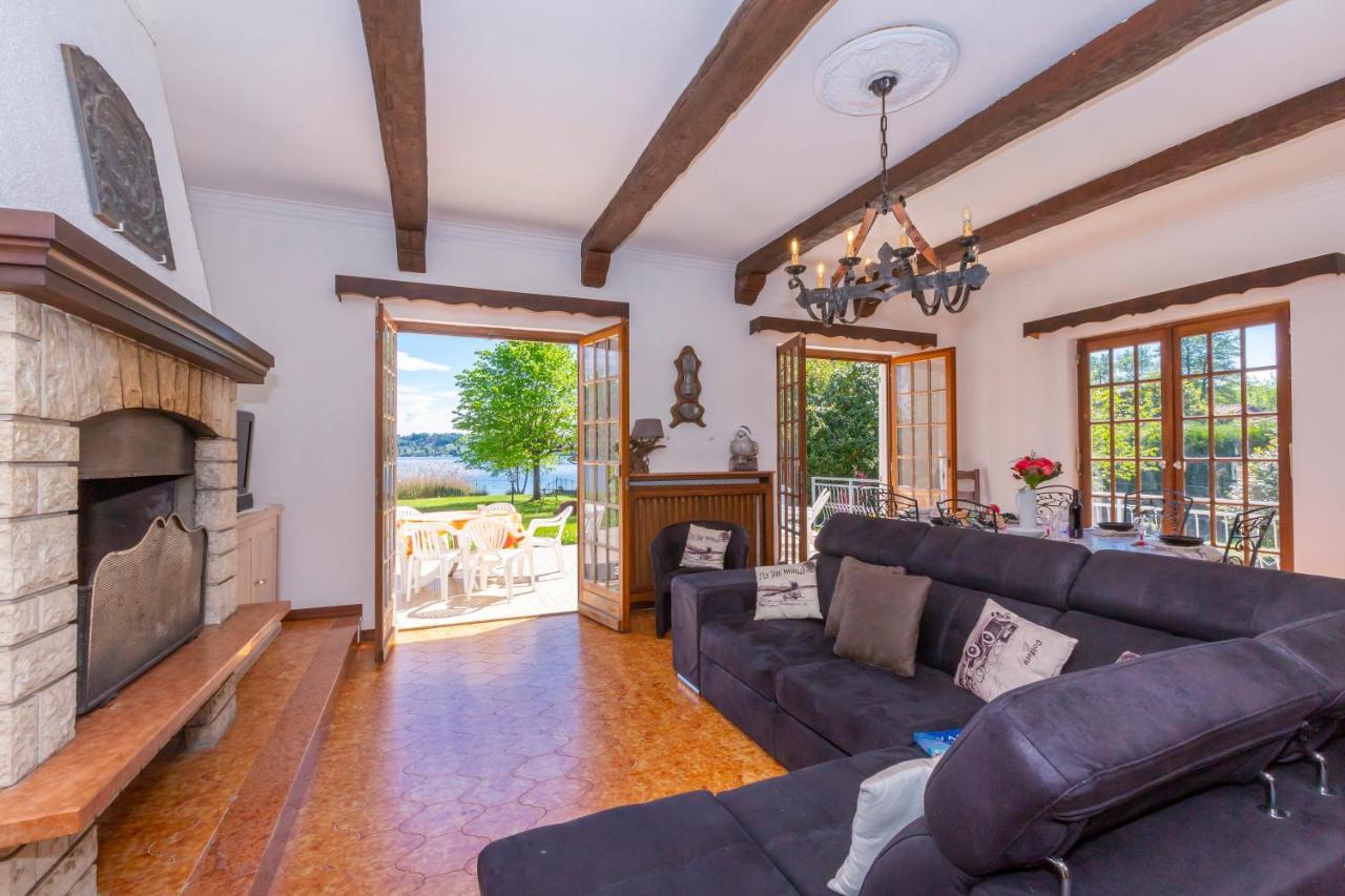 Villa Martine Au Bord Du Lac - Happy Rentals Cadrezzate Eksteriør billede